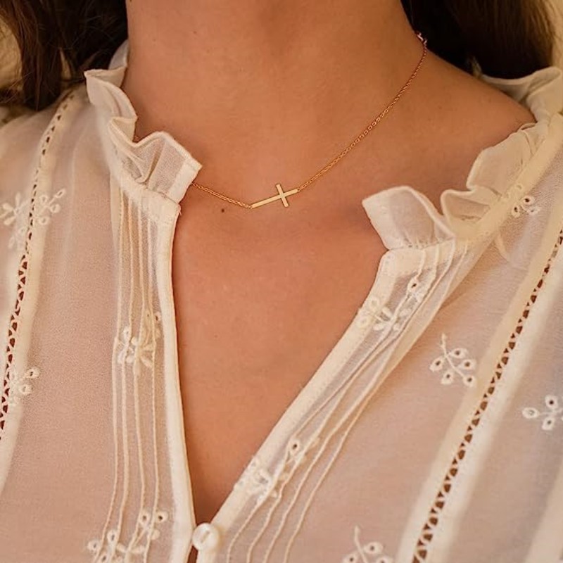 Cuban schakelketting met kruis hanger voor dames van staal_voghion.com