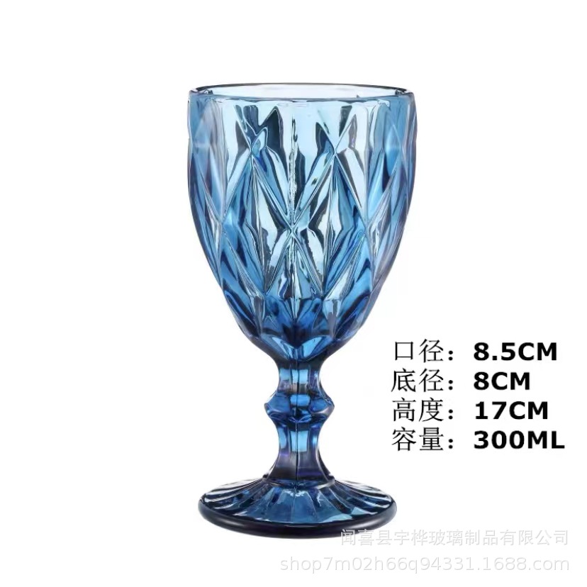 Suministro directo de fábrica de estilo europeo en relieve de vidrio de color copa de vino engrosada copa retro transfronterizo taza media conjunto de vino