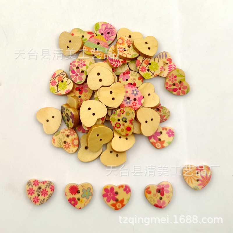 1,5mm cuadrado de madera maciza/amor/Estrella de cinco puntas/botón de flor de ciruelo Impresión de madera colorido magnífico 50 piezas un paquete