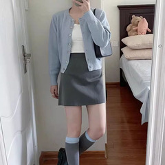 灰色毛呢半身裙女春秋季2025新款高腰显瘦小个子加厚a字包臀短裙