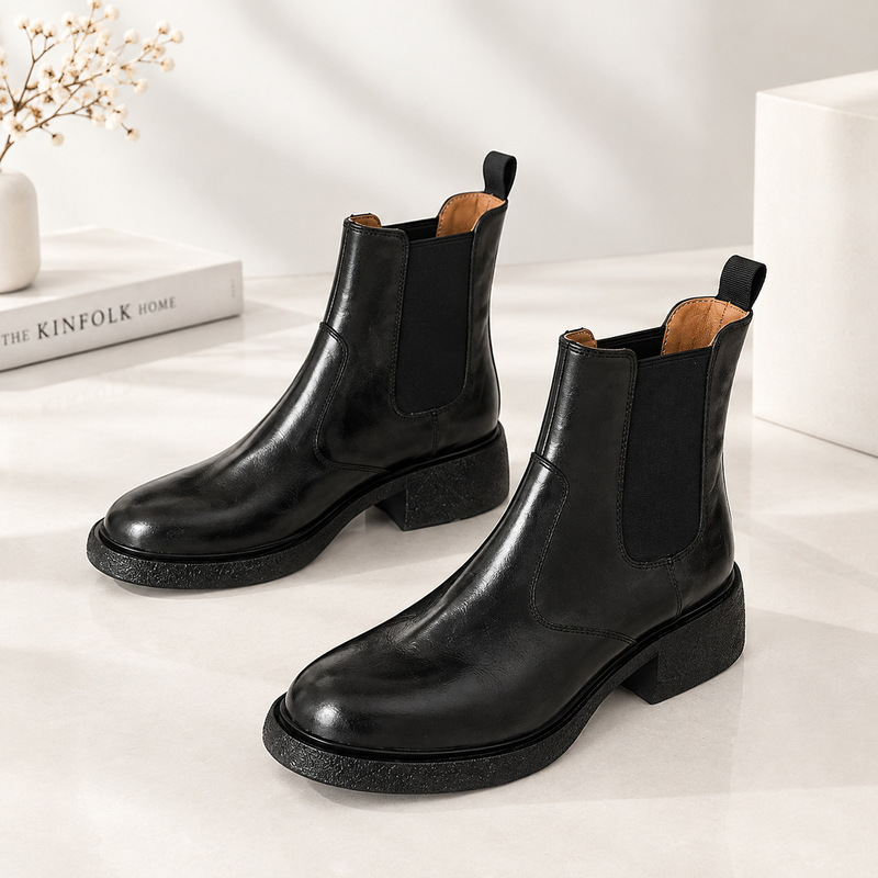 Retro Oil-Waxed Leather Thick-Soled Chelsea Short Boots for Women, British Style, Round Toe, Chunky Heel, Elastic Slip-On, Slimming, Commuter Boots for Women Retro Oil-Waxed Leather Thick-Soled Chelsea Short Boots for Women, British Style, Round Toe, Chunky Heel, Elastic Slip-On, Slimming, Commuter Boots for Women