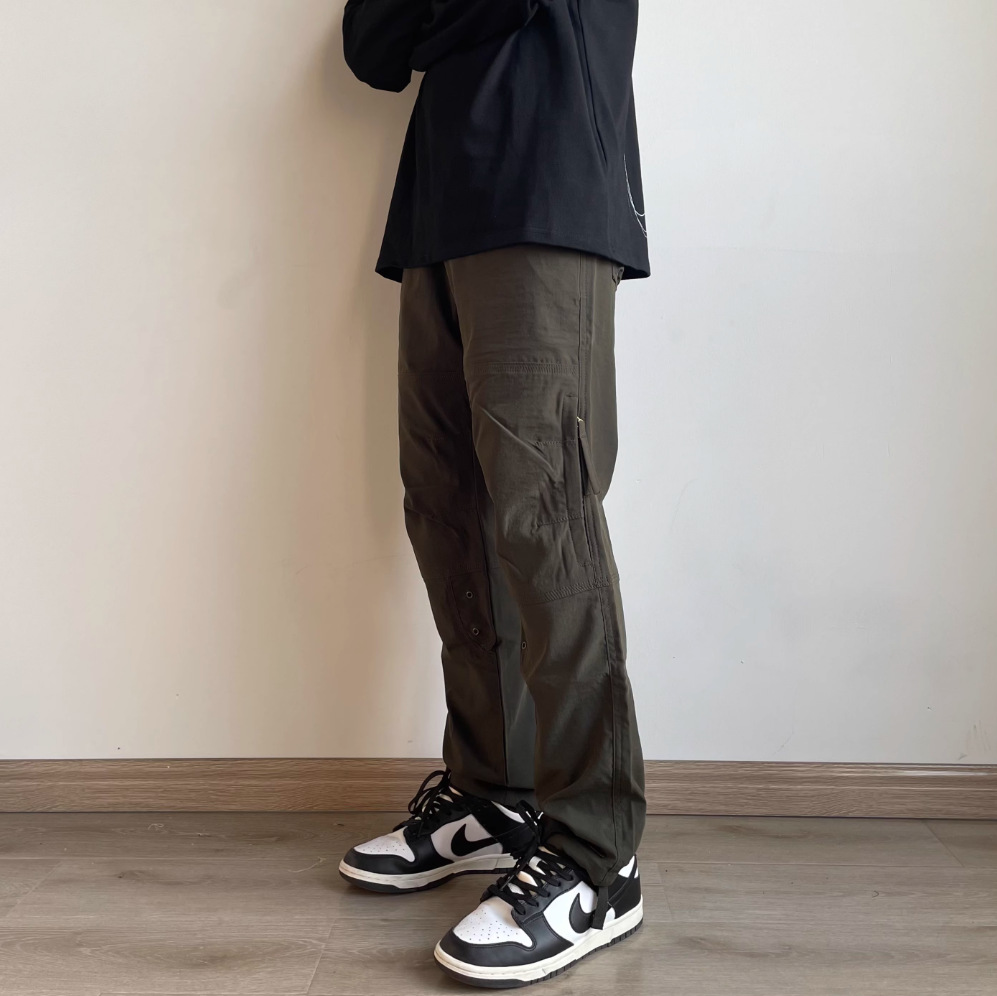 수직 지퍼 카키