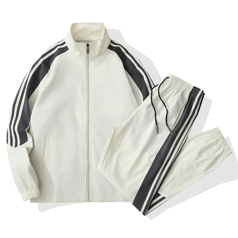 Spot primavera, otoño, invierno, deportes al aire libre, cuello de pie, ocio, hombre y mujer, conjunto de parejas