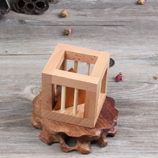 Classical Wooden Educational Toys Kongming Lock Luban Lock, Diamond Extraction from the Cage, Fun Desktop Challenge, Triangle Extraction from the Cage