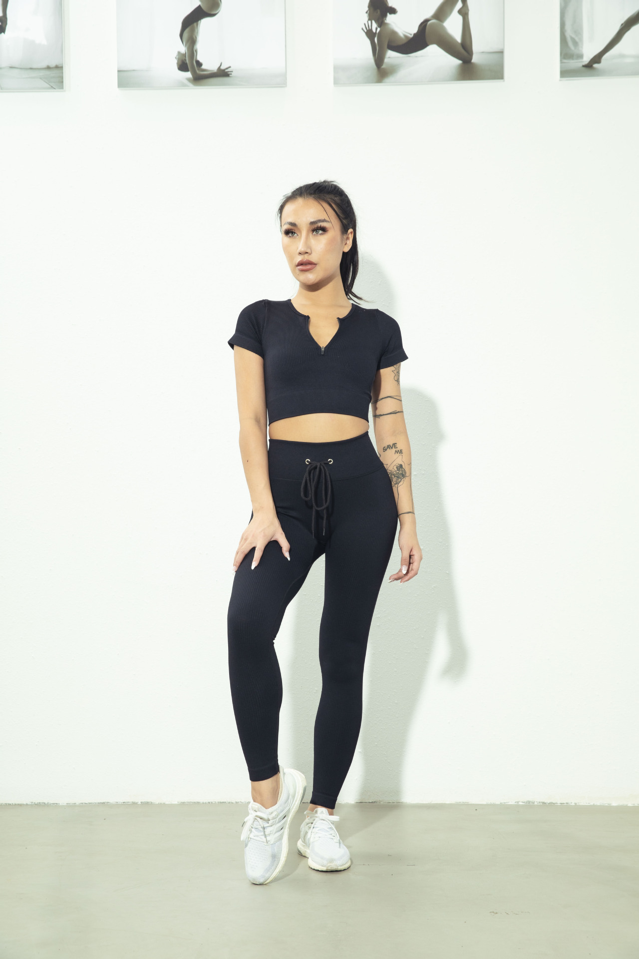 Fábrica en stock europeo y americano ins cremallera con cordón deportivo de manga larga ropa de entrenamiento traje de mujer ropa de yoga sin costuras transfronteriza