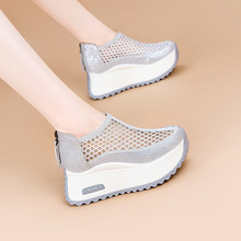 �U��Ů��Ь2025�ļ��¿�W��͸���װٴ�������ϵ�ЬŮЬ��