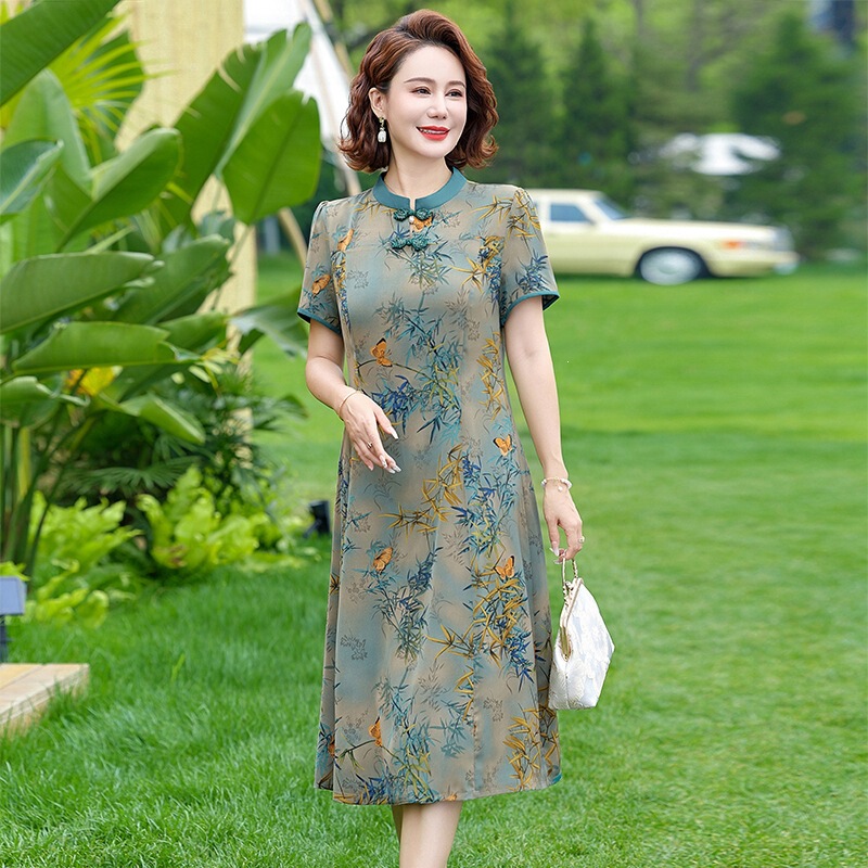 2025 New Model New Chinese Style Improved Qipao Dress for Mothers, Summer Outfit for Middle-Aged and Elderly Women, Short-Sleeved Printed Dress, Elegant and Long 2025 New Model New Chinese Style Improved Qipao Dress for Mothers, Summer Outfit for Middle-Aged and Elderly Women, Short-Sleeved Printed Dress, Elegant and Long