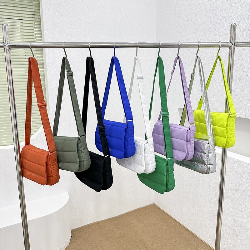 Foreign Trade Macaron-Colored Shoulder Bag Singapore Niche Cloud Bag Sweet and Cute Crossbody Bag Simple Messenger Bag for Women Foreign Trade Macaron-Colored Shoulder Bag Singapore Niche Cloud Bag Sweet and Cute Crossbody Bag Simple Messenger Bag for Women