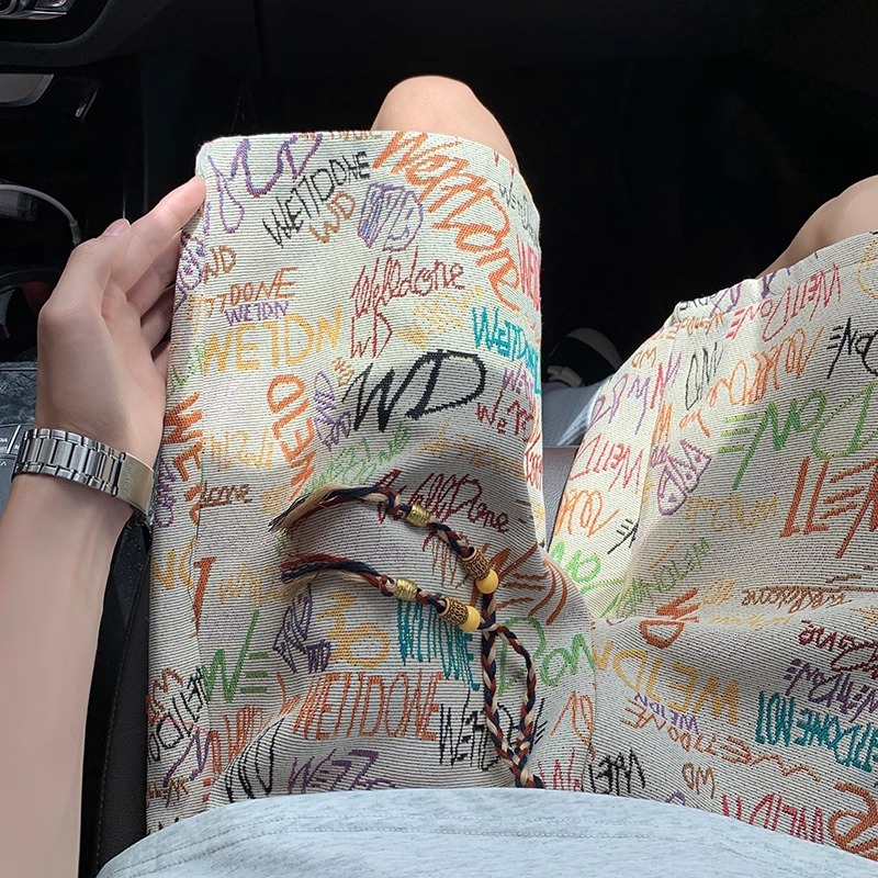 Retro Graffiti Knitted Shorts For Men Loose Summer Beach Pants_voghion.com