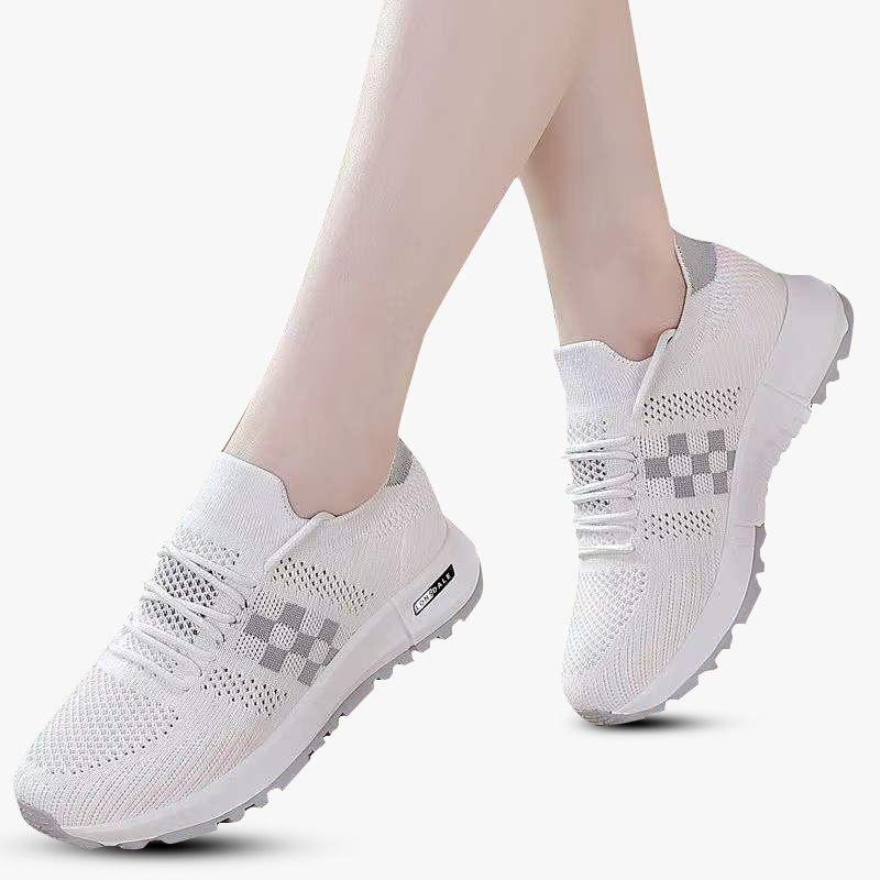 Zapatos de papá transpirables delgados de verano para mujer 2023 nuevos zapatos de coco tejidos voladores de todo fósforo zapatos de malla deportiva para mujer suela suave