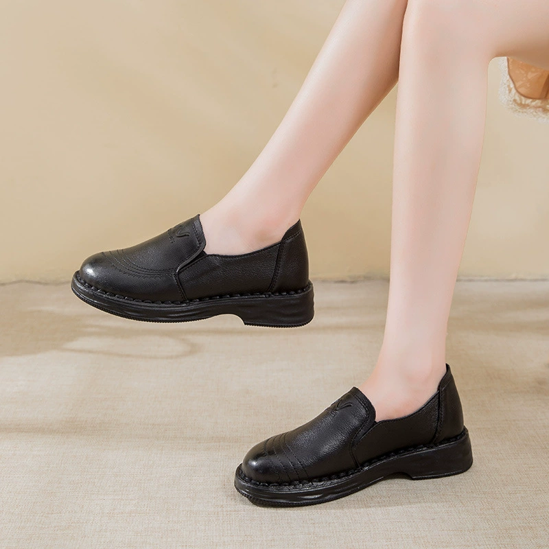 Shoes for mother, footwear, genuine leather, soft sole, for middle age
