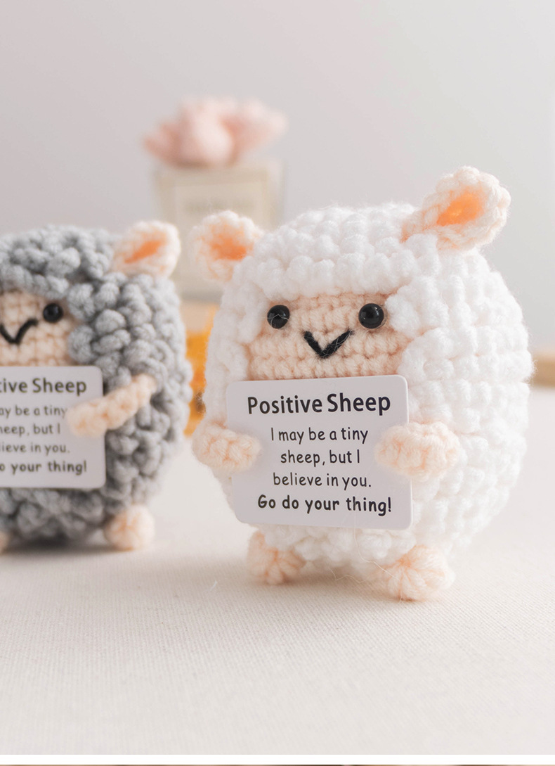 亚马逊爆款卡片玩偶积极鼓励摆件娃娃可爱针织毛线小绵羊玩偶成品详情9