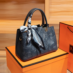 簡約國風媽媽包手提包2024新款潮大氣大容量中年女士包生日禮物包