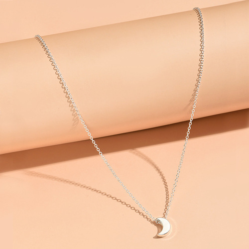 European and American cross-border new products, stylish and simple thick moon pendant necklace, retro geometric moon lockchain for women