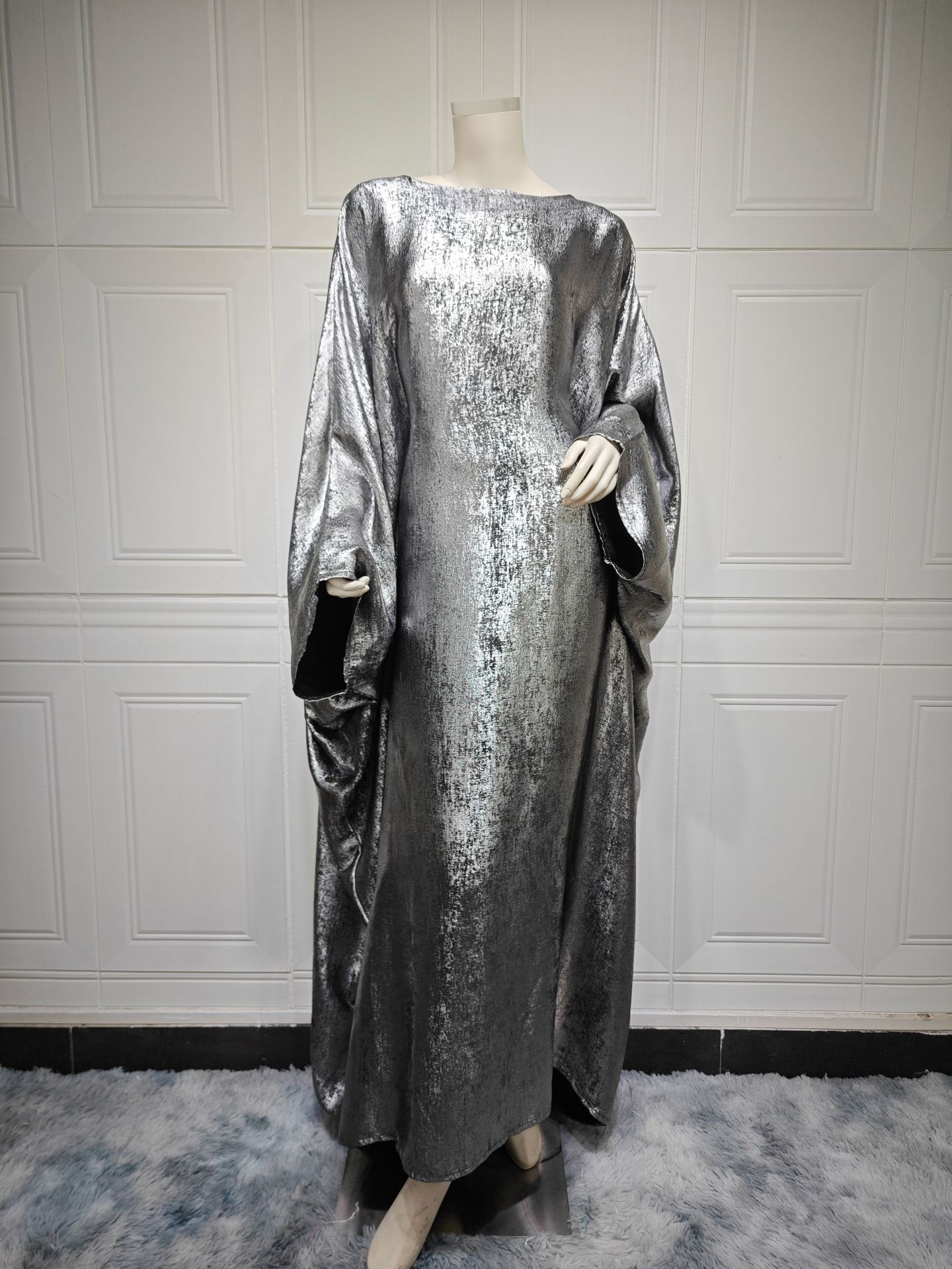 Damenbekleidung moderne muslimische Mode silbernes heißes weiches Abaya-Kleid_voghion.com