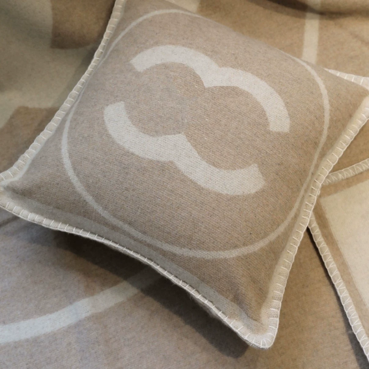 Cashmere cloak, duvet, double-sided sofa