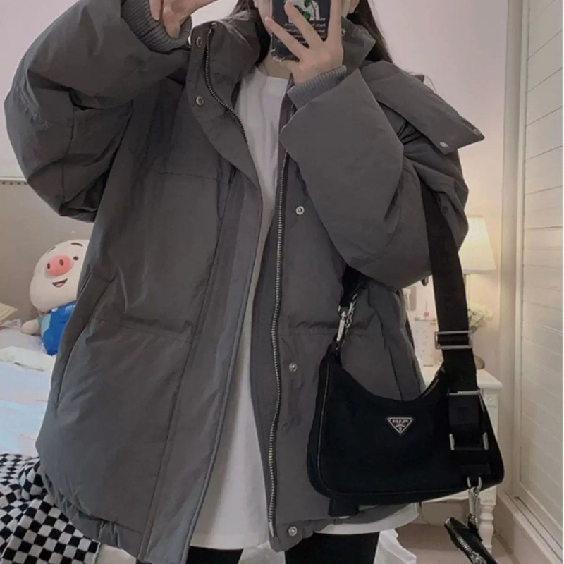 회색