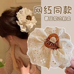 复古蕾丝花朵抓夹大号超仙鲨鱼夹女2025新款高级感后脑勺发夹头饰