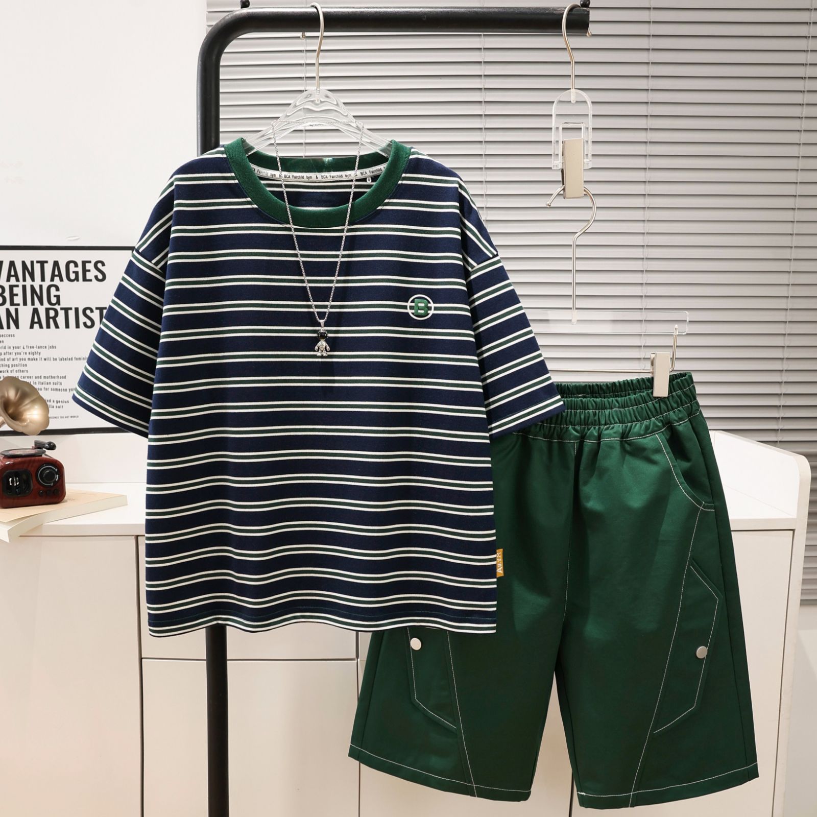 Striped T-shirt Summer New 2025 Fashion Brand Short Round Neck Top with Same Color Shorts Big Boy's Wear