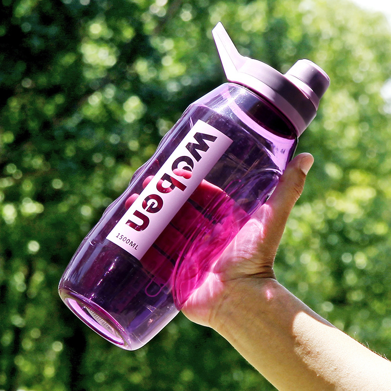 Botella de agua deportiva de verano para estudiantes, de Tritan (grado alimenticio), gran capacidad, personalizable, venta al por mayor.