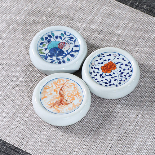 National style retro ceramic underglaze blue and white cover teacup lid holder teapot teapot coaster cover bowl cup lid holder