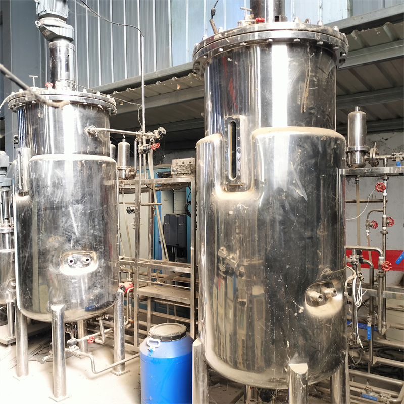 出售二手不锈钢发酵罐  化工真空发酵设备 不锈钢双层立式密封罐