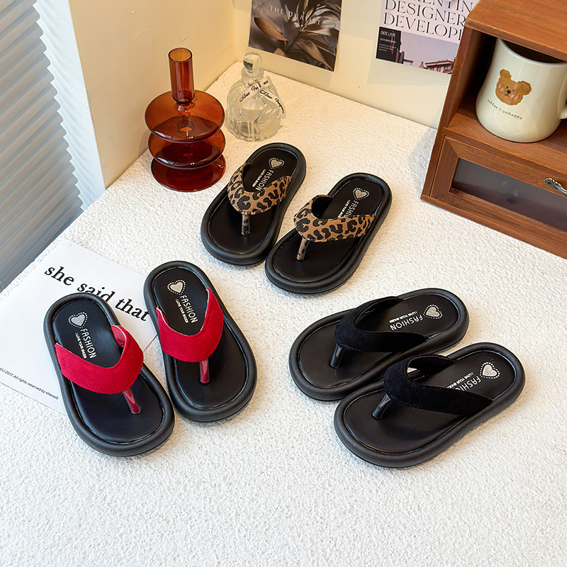 Flat-Soled Kidsren's Flip-Flops for Women's Summer Outer Wear 2025 New Casual Girls' Seaside Beach Vacation Flip-Flops