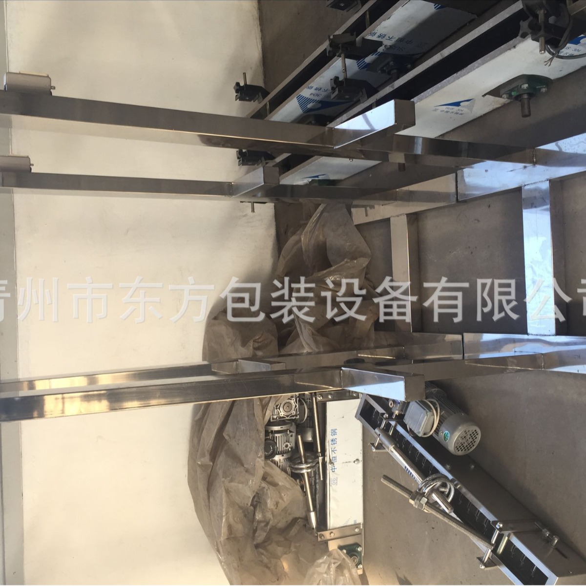 供应白酒塑料盖压盖机 全自动压盖机 塑防盖压盖机  厂家现货销售