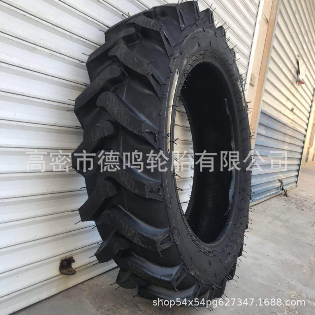 Suministro césped neumático agrícola 9.5-24 neumático del tractor