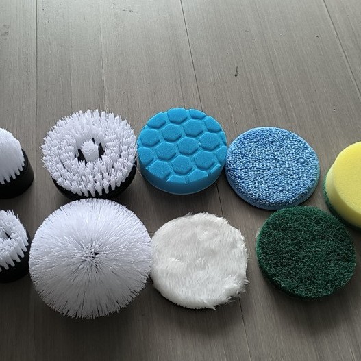 Cepillo de limpieza eléctrica multifuncional inalámbrico de mango largo transfronterizo para uso doméstico de limpieza de suelo de baño giratorio automático