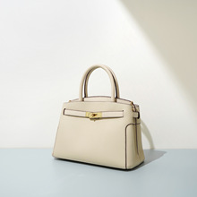 �^��ţƤ����Ů��ͨ�����ذ��P����Y��������������б���