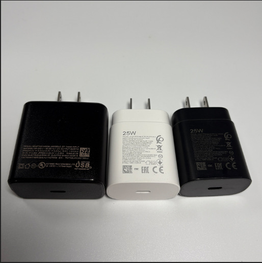 45WPD fast charging charger is suitable for Samsung note20 charging head European and American standard mobile phone pd flash charging head