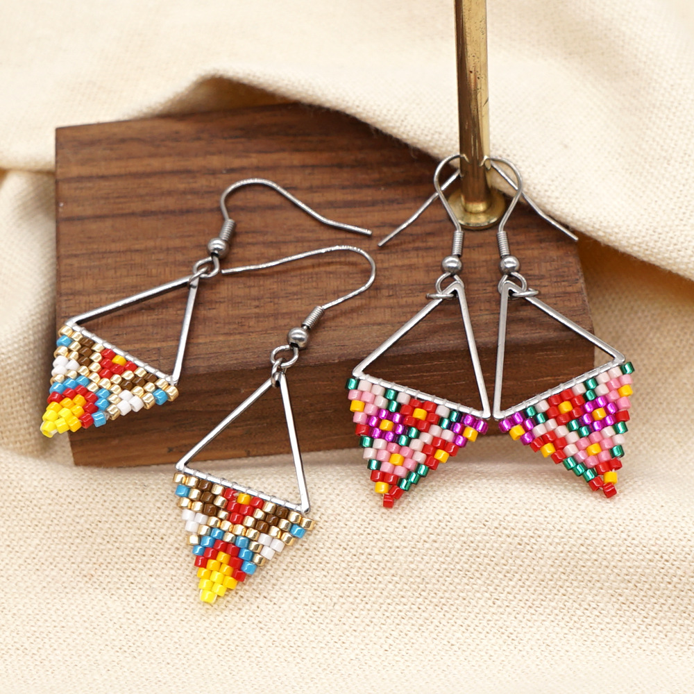 Bohemian Retro Ethnic Miyuki Rice Bead Triangle Earrings display picture 3