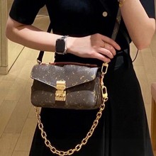 �羳�¿��ϻ��]����Mӡ�μ�б����ٴ�w�������i�۳���Ů��