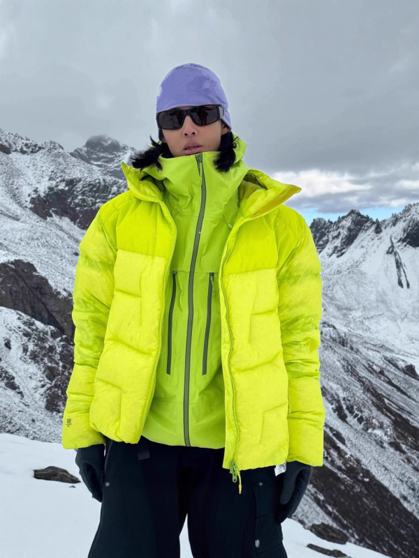 男女同款白鸭绒超轻雪山羽绒服面包款加厚户外运动外套2025款潮品|undefined