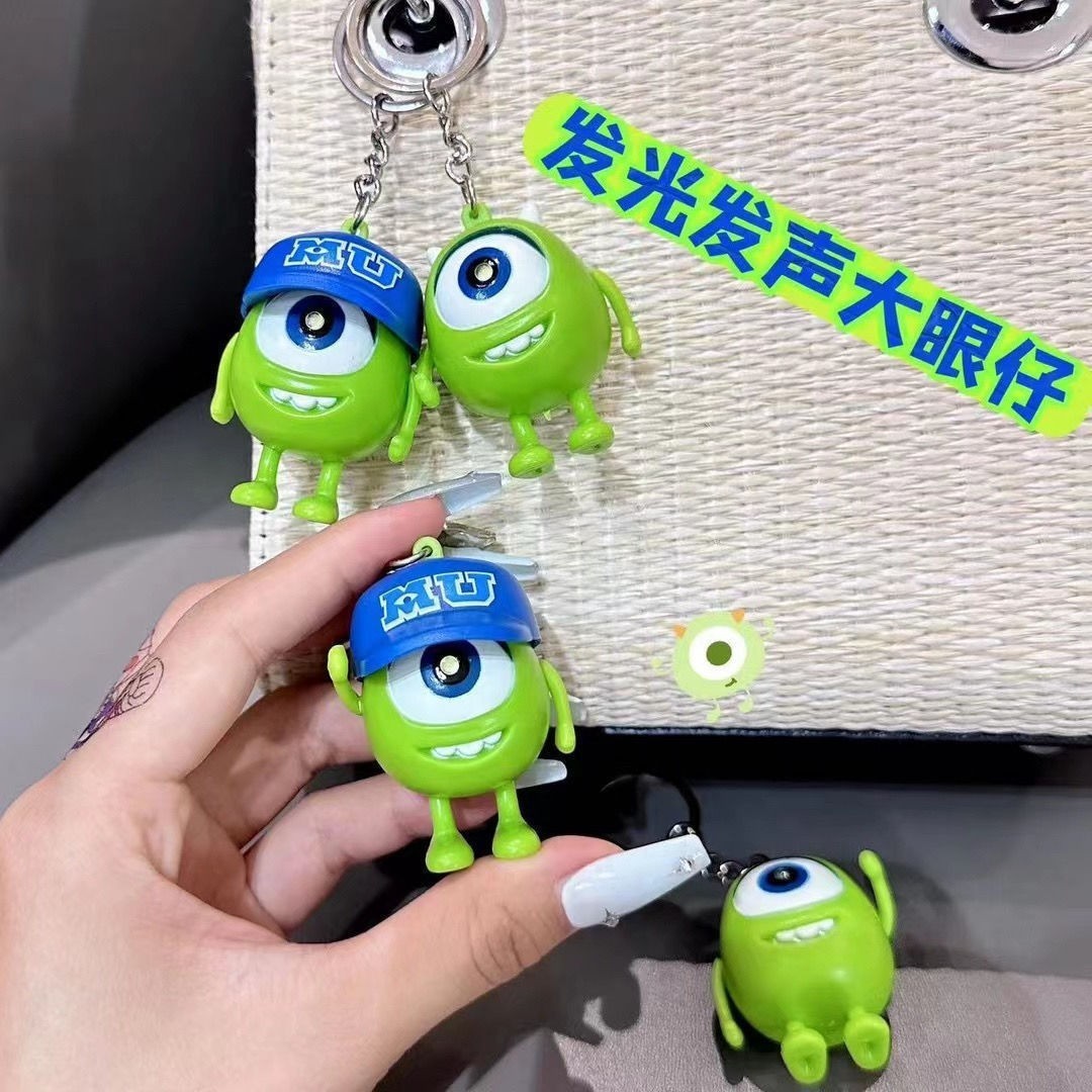 Juguetes para niños Yiwu mercado nocturno pequeño parque de productos básicos plaza de Año Nuevo al por mayor regalos luminosos calientes