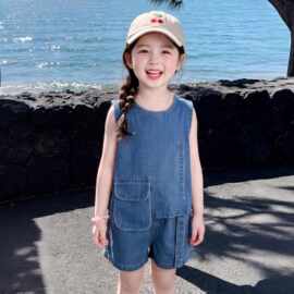 女童巨好看夏装套装2026新款洋气时髦女宝宝背心夏天儿童牛仔衣服