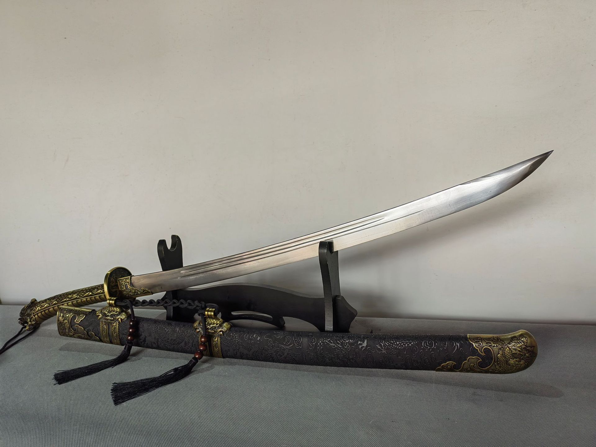 26寸黑色包革雁翎刀