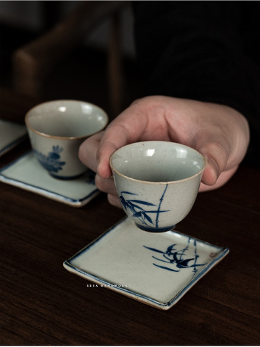 Stoneware coaster, ceramic saucer, Kung Fu tea set, tea ceremony accessories, hand-painted blue and white antique tea coaster