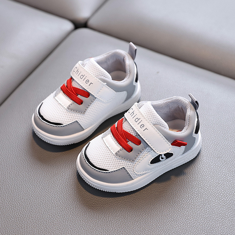 Zapatos para niños pequeños 2025 primavera nuevos zapatos de malla para niños y bebés zapatos para niñas para niños pequeños antideslizantes suela suave para el cabello