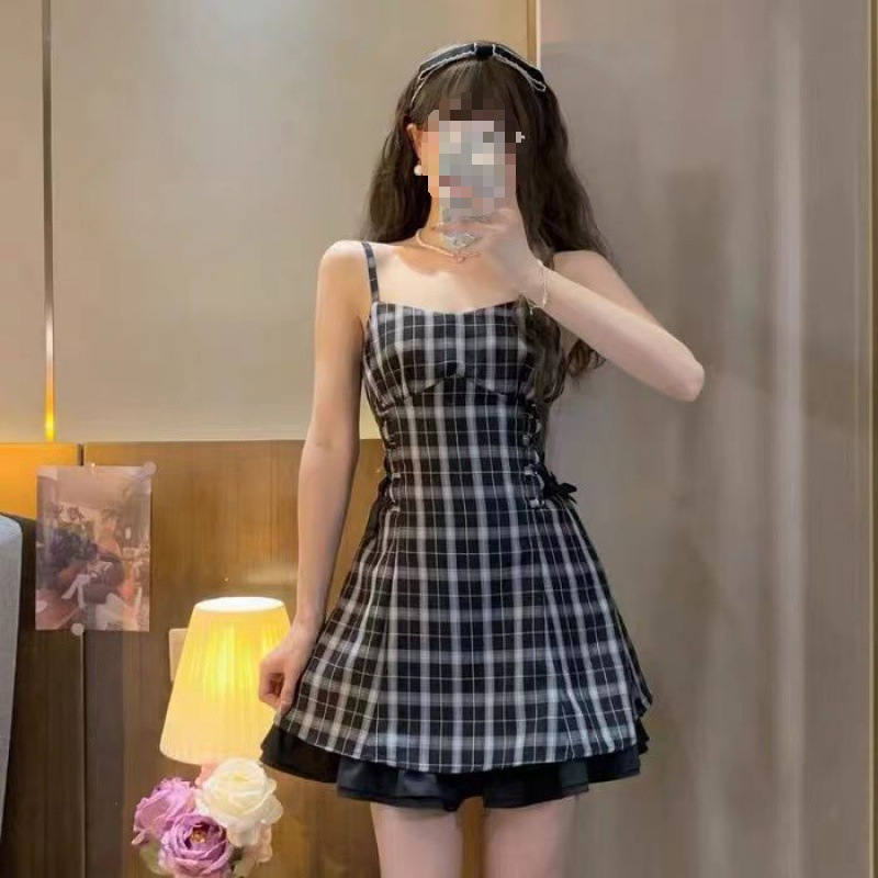 2023 봄 새로운 대형 여성 의류 통통녀 흑백 격자 슬링 원피스 타이트한 허리 슬리밍 러플 A 라인 스커트