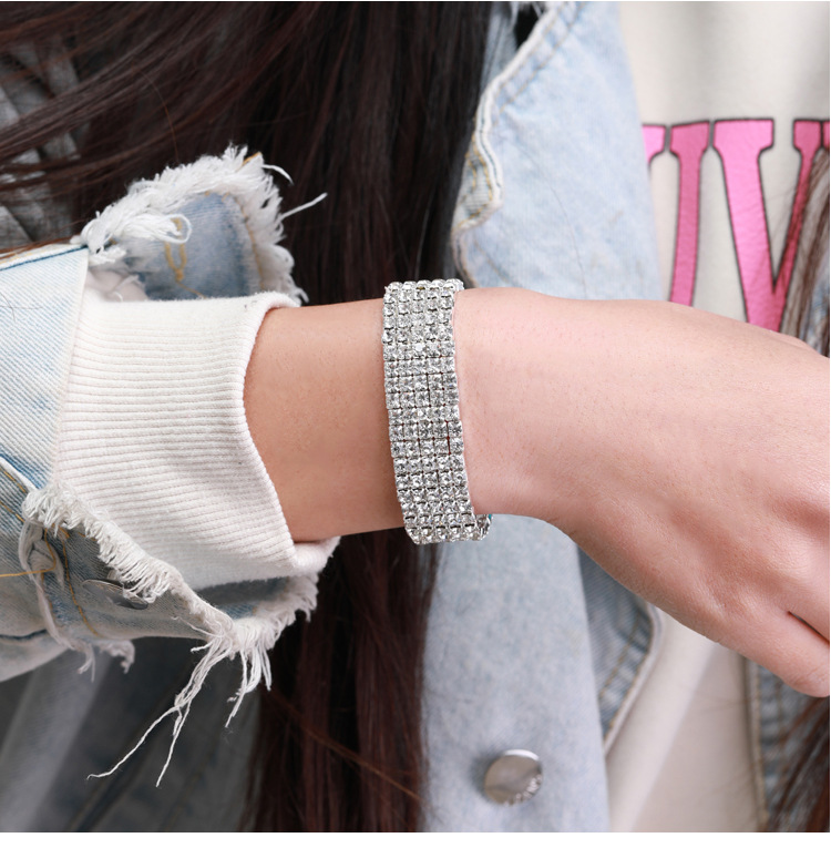 24g Weight Bangle Classification Fashion Round Alloy Rhinestone Unisex Bangle 1 Piece