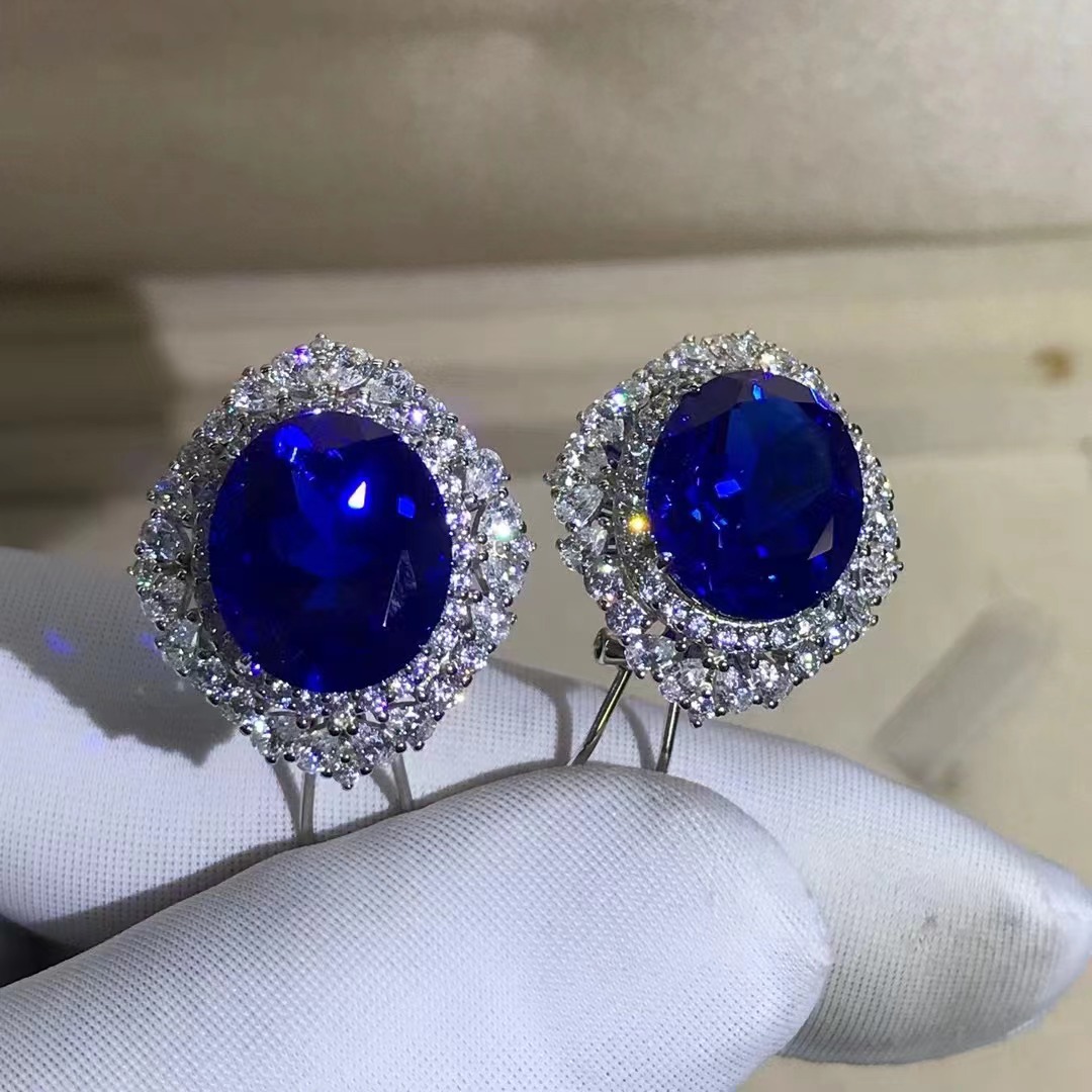Zafiro artificial sintético Stud pendientes S925 material de plata sólida 10 quilates azul real transfronterizo transmisión en vivo exclusivo