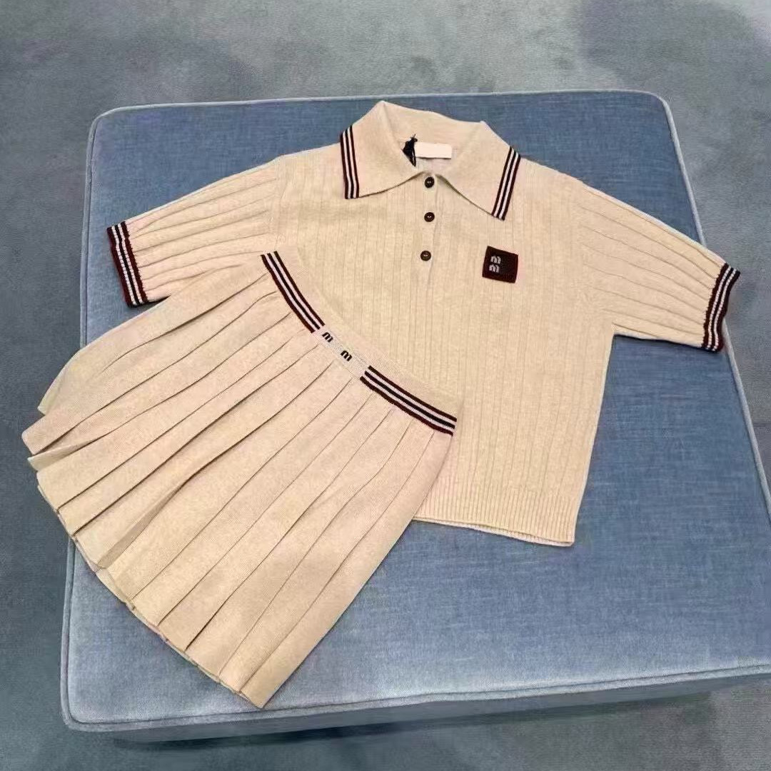 Nanyou m Home 25 Women's New College Style Contrast Color Striped Sweater + Vest Sweater Skirt Suit for Women