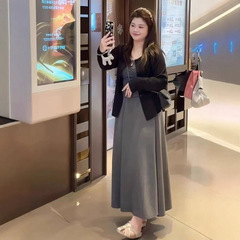 大码黑色开衫+条纹吊带背心+半身裙三件套女秋季时髦遮肚显瘦套装