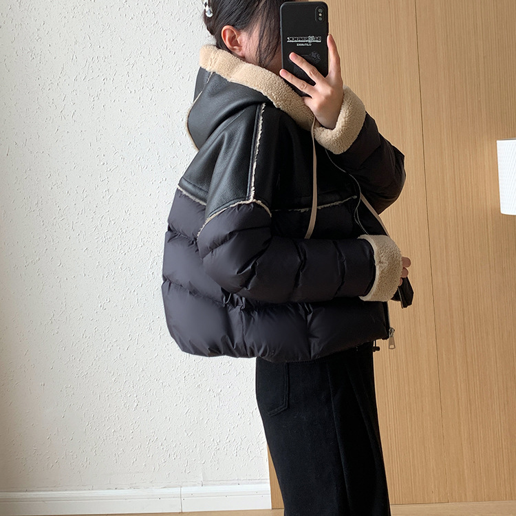 Giacca corta europea in piumino per donna stile corto cuciture colore a contrasto pelle PU leggera lusso alta qualità maglione largo 2024 nuovo inverno_voghion.com