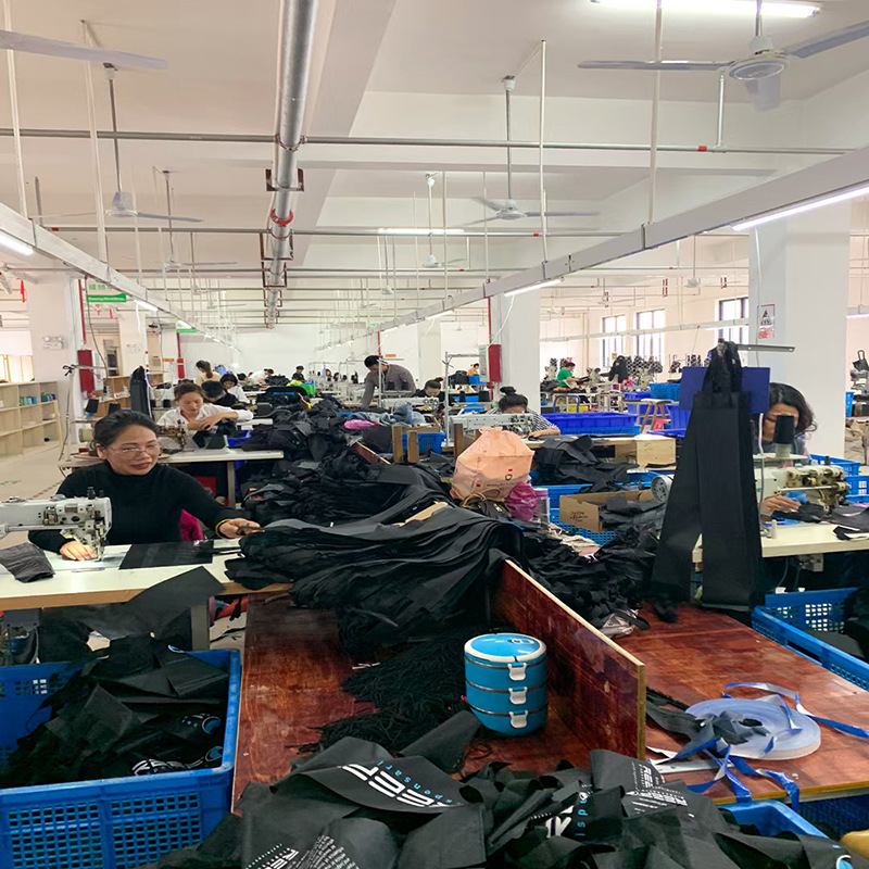 工場カスタマイズされた Lixin 生地リサイクル素材卸売両面コーティングされたハンドバッグプリントショッピングバッグカラー印刷不織布バッグ|undefined