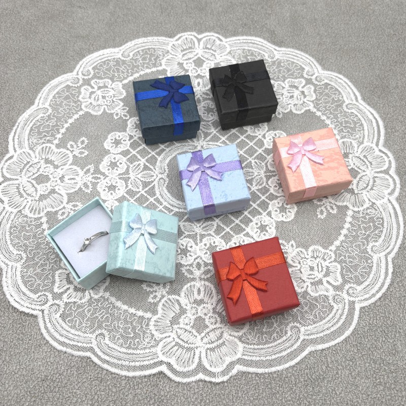 新款加硬正方形珠光戒指盒首饰盒饰品盒拉花礼品珠宝项链盒