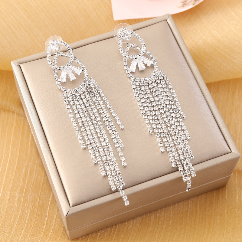 Full Diamond Long Tassel Earrings display picture 3