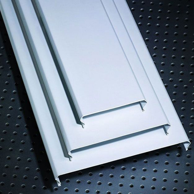 Ingeniería refuerzo de aluminio 600*600 oficina perforación diagonal fábrica de techo de aluminio techo al por mayor